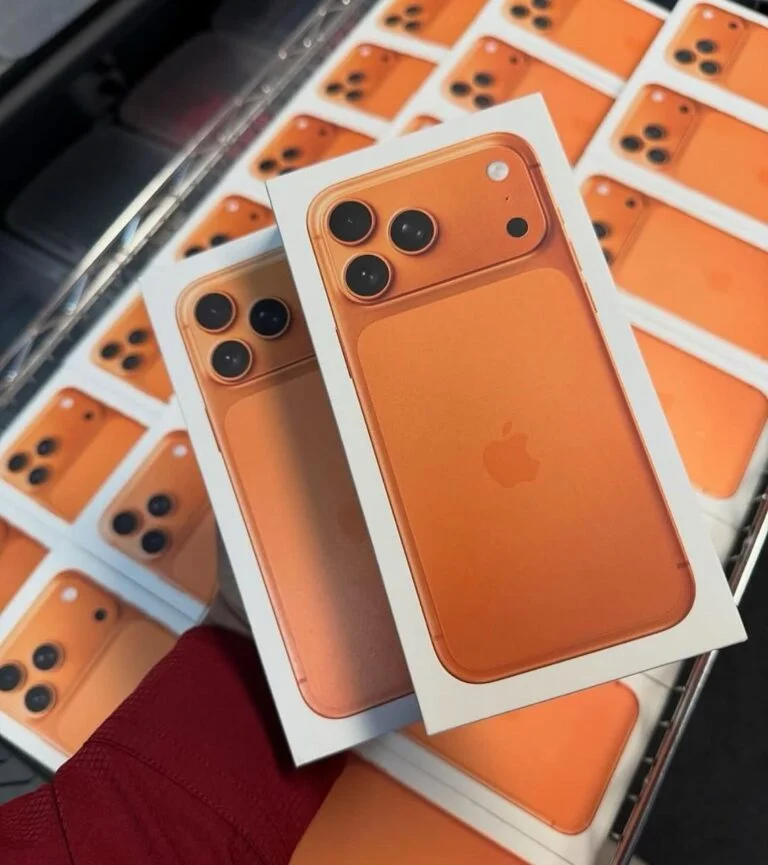 iPhones Pallet