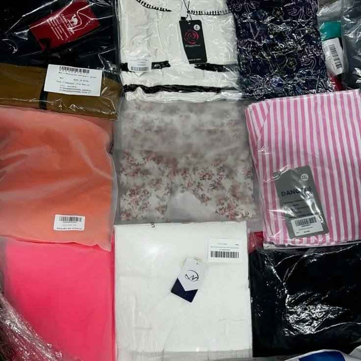 Clothes Pallets - Image 4